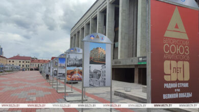 Photo of Гісторыя даўжынёй 90 гадоў. Выстава да юбілею Саюза архітэктараў прадстаўлена каля Палаца Рэспублікі ў Мінску
